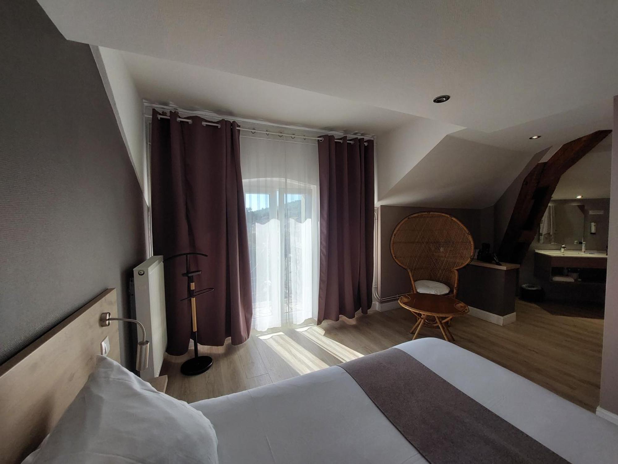 Logis Auberge Des Voyageurs Vandieres  Екстер'єр фото